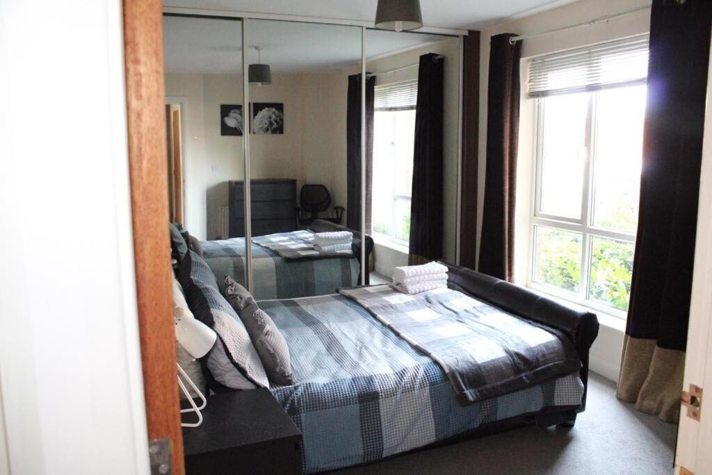 Two Bedroom Apartment, Free Parking, Close To Uclan And Free Wifi Preston  Kültér fotó