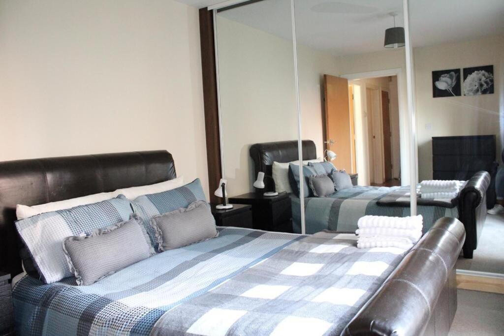 Two Bedroom Apartment, Free Parking, Close To Uclan And Free Wifi Preston  Kültér fotó
